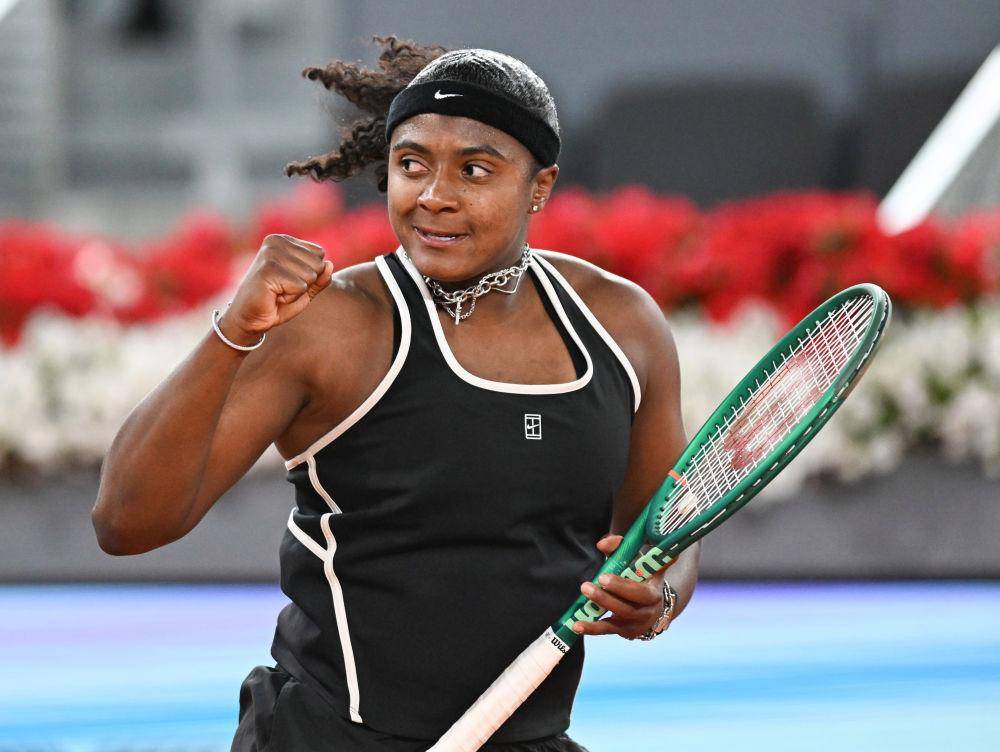 马德里公开赛：萨巴伦卡爆冷无缘四强